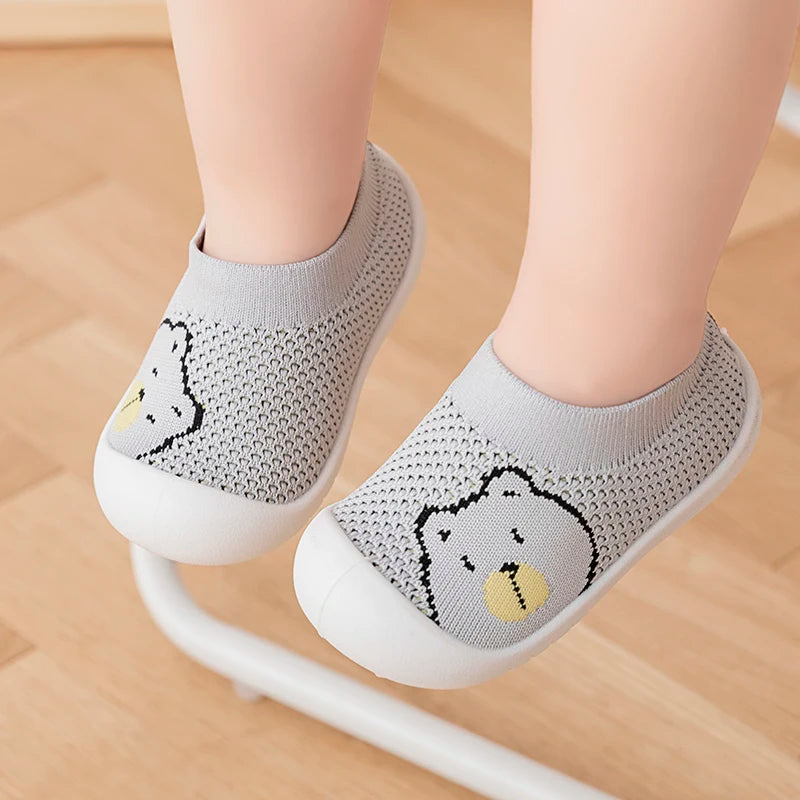 Spring Summer Toddler Shoes Girls Boys Mesh Breathable Shoes Soft Bottom Non-slip Baby First Shoes Cartoon Bears Pre walkers