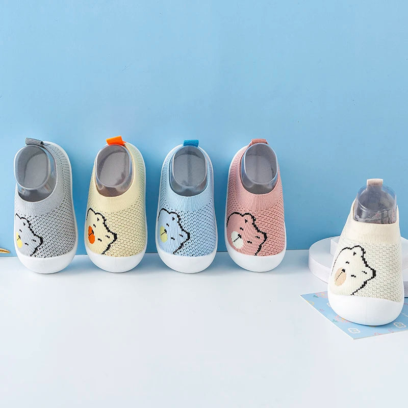 Spring Summer Toddler Shoes Girls Boys Mesh Breathable Shoes Soft Bottom Non-slip Baby First Shoes Cartoon Bears Pre walkers