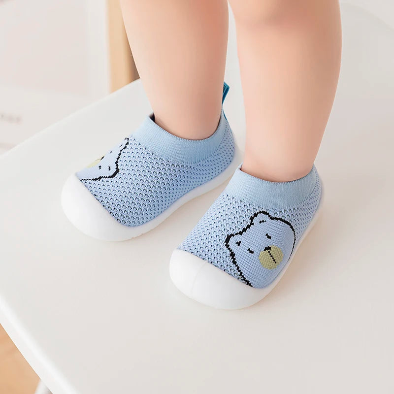 Spring Summer Toddler Shoes Girls Boys Mesh Breathable Shoes Soft Bottom Non-slip Baby First Shoes Cartoon Bears Pre walkers