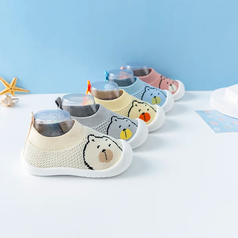 Spring Summer Toddler Shoes Girls Boys Mesh Breathable Shoes Soft Bottom Non-slip Baby First Shoes Cartoon Bears Pre walkers