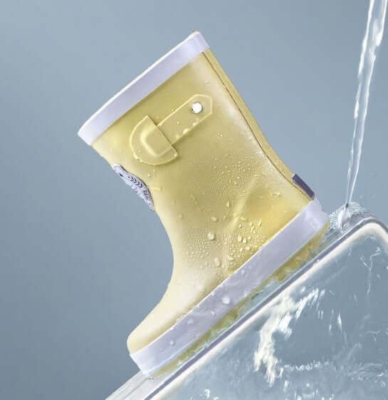Amazebear, Rain Boot
